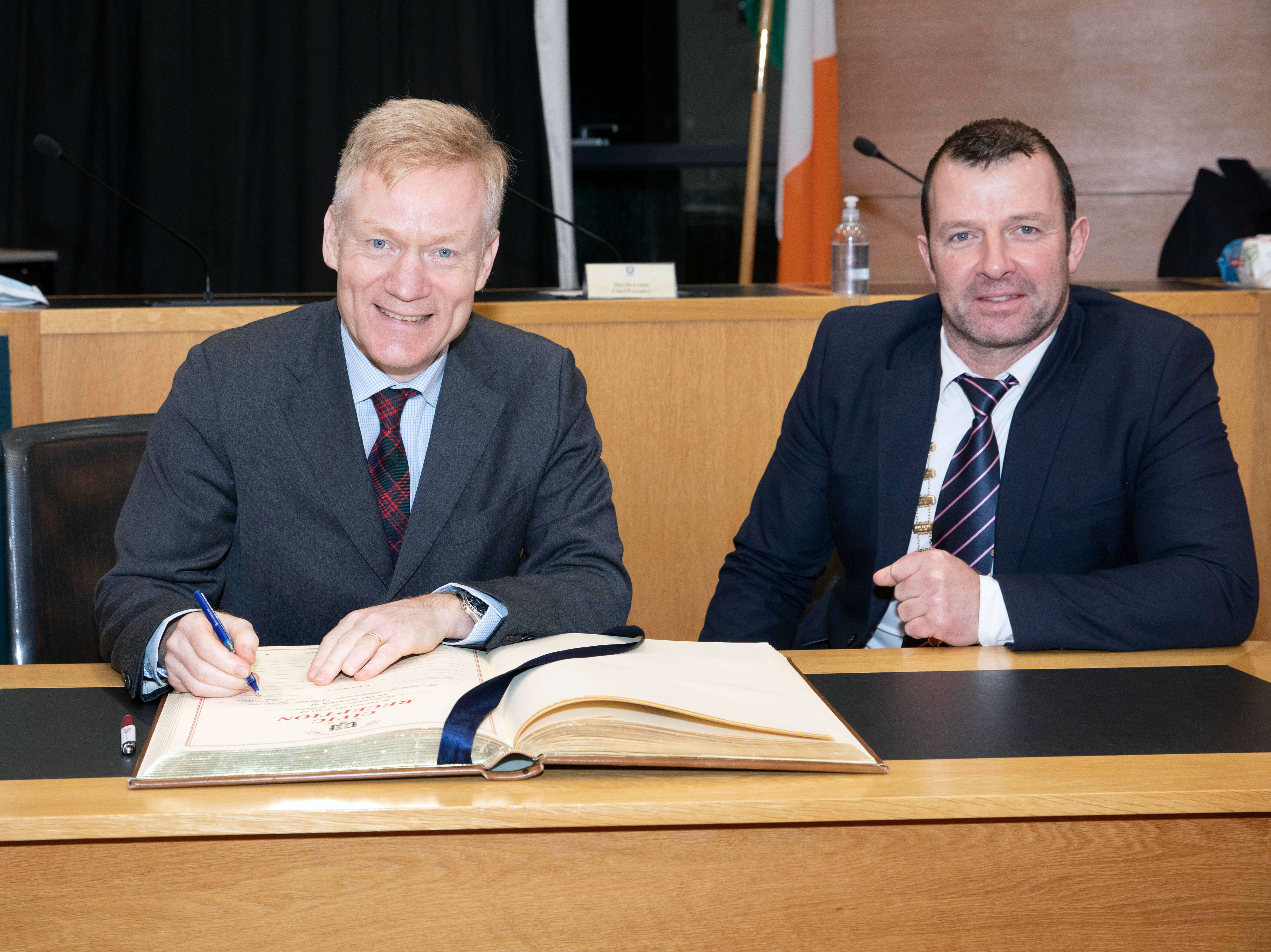 French Ambassador signs Distinguished Visitors Book 